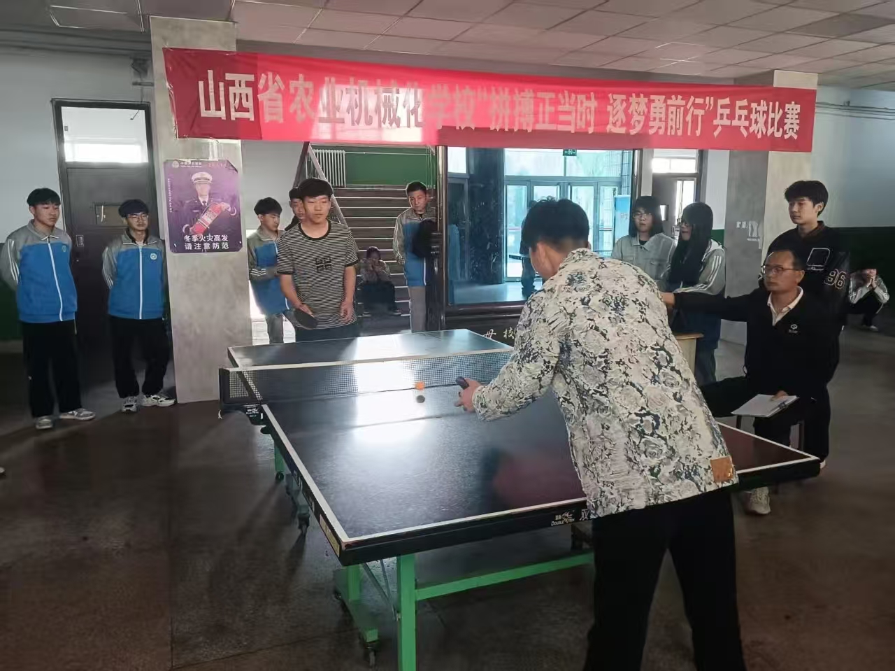 乒乓1.jpg